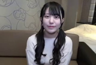 新人妹子露脸情趣装诱惑，在狼友的指挥下脱光诱惑狼友，掰开骚穴自己抠弄，揉奶玩逼高潮不断精彩不要错过第08集